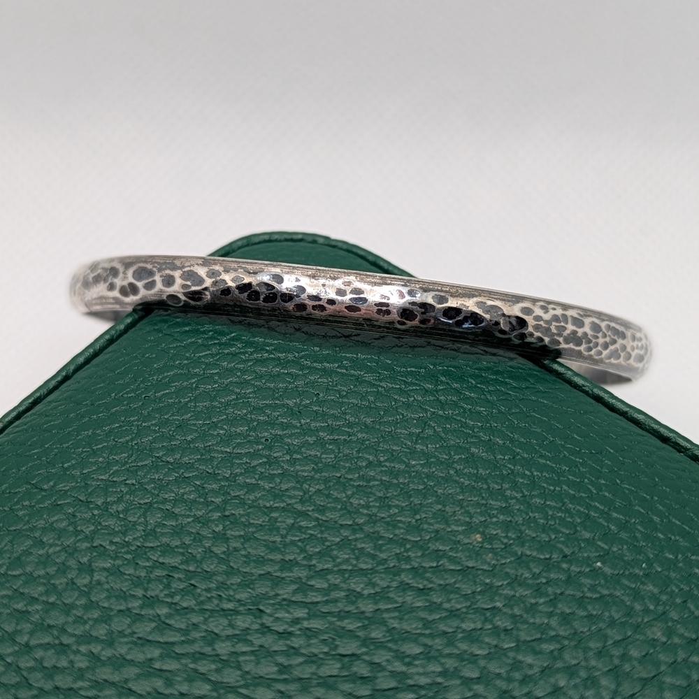 ✨ Classic Sterling Silver Hammered Bangle Bracelet ✨